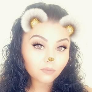 Meet your Posher, Mayra